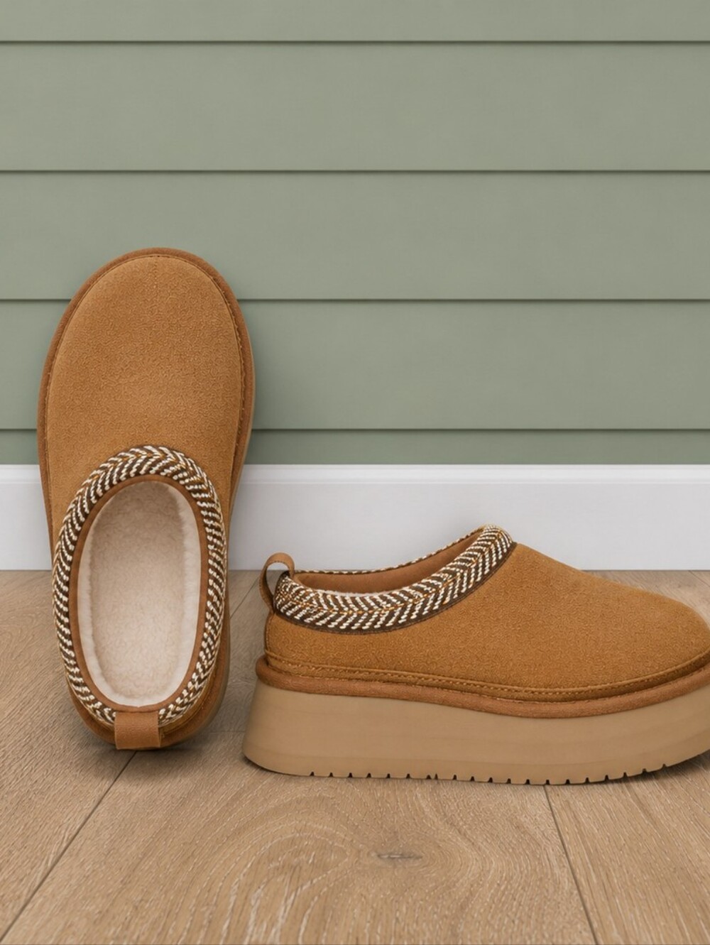 Koolaburra by UGG Burree Platform Slippers Chestnut Sz 10 NWT